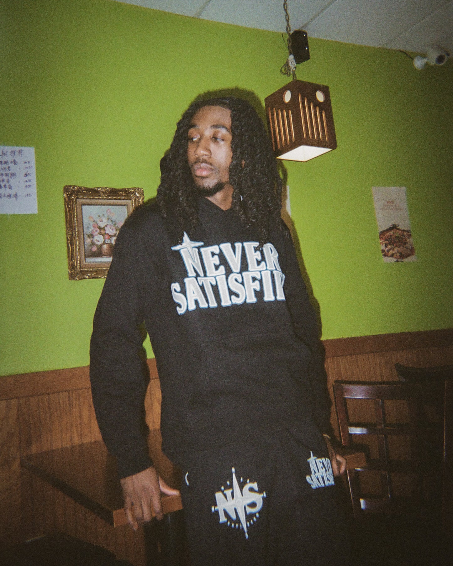 LESS IS MORE SWEATPANTS